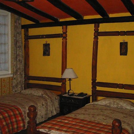 كويتو Hotel Los Alpes المظهر الخارجي الصورة