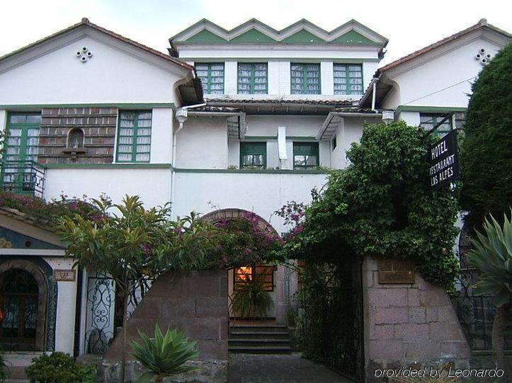كويتو Hotel Los Alpes المظهر الخارجي الصورة